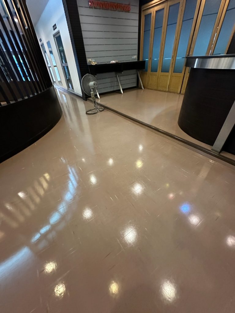 S__540714_0-768x1024 ขัดพื้นกระเบื้องยาง โทร.061-659-6065 Line ID : WCS1